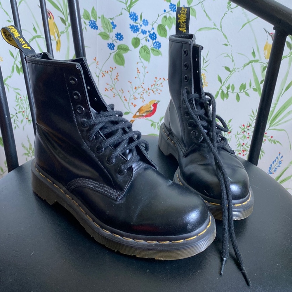 Dr. Martens - black patent leather